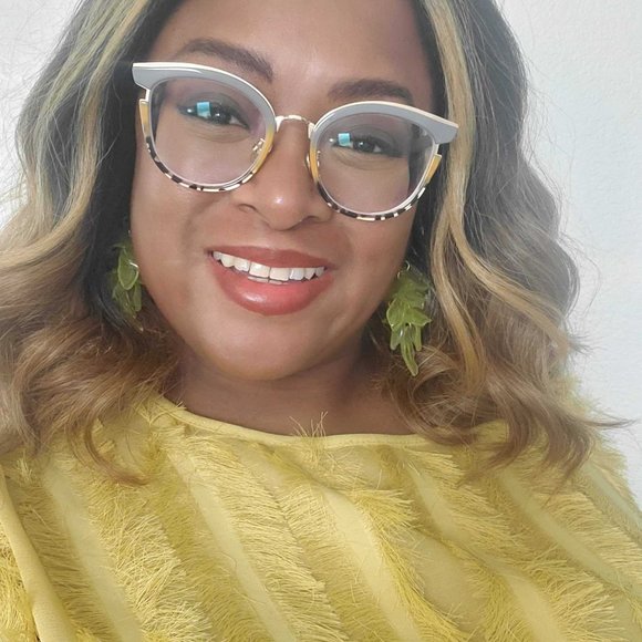 Meet your Posher, Darci - Picture 4 of 7